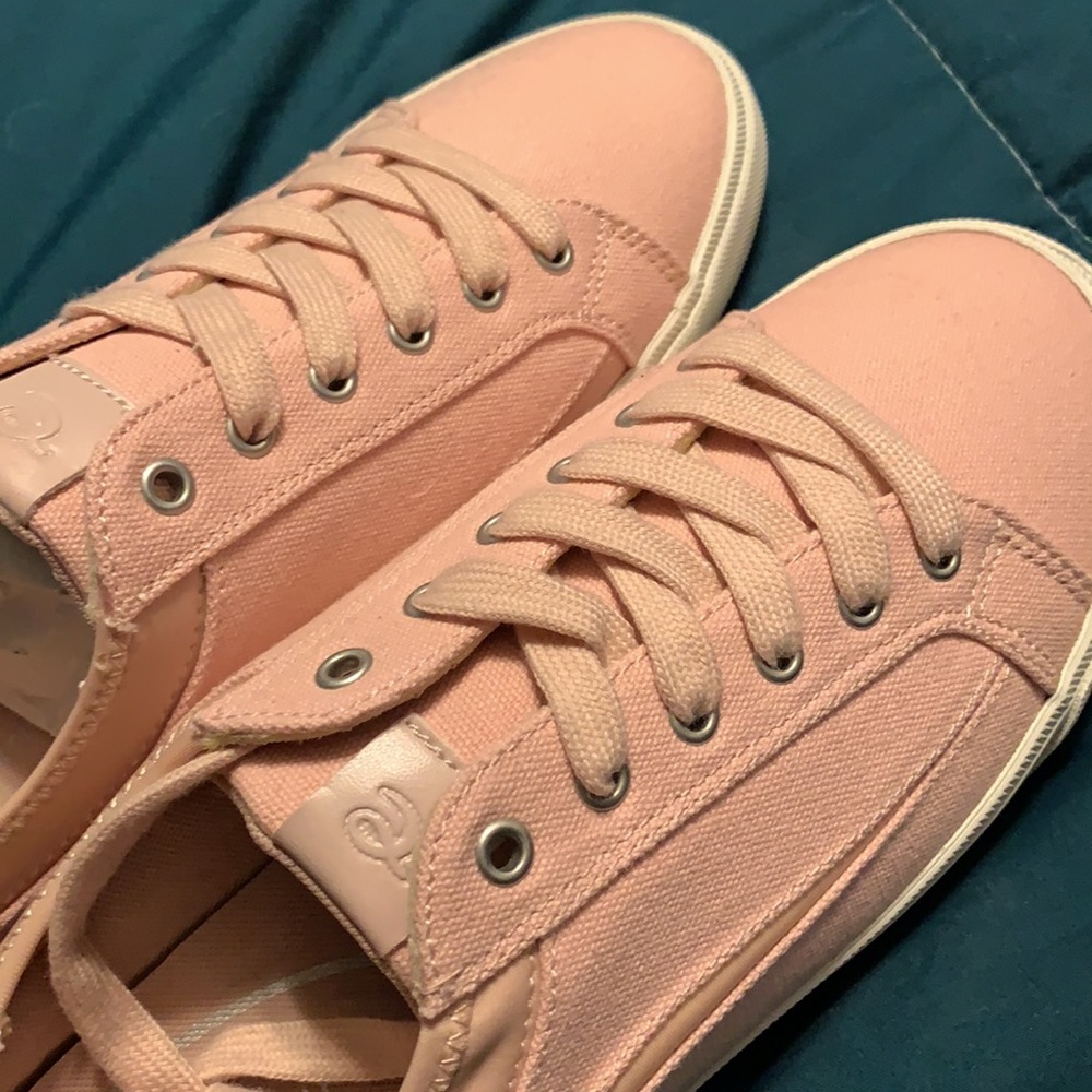 Easy Spirit, 10W, NWOT, Pink Sneakers
